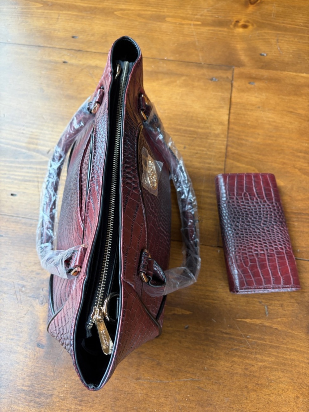 Stauer Hand Bag and Matching Wallet NWOT - Picture 4 of 16